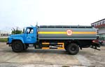 東風(fēng)140尖頭加長(cháng)型油罐車(chē)(運油車(chē))