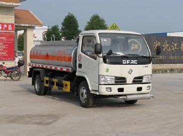 東風(fēng)金霸加油車(chē)