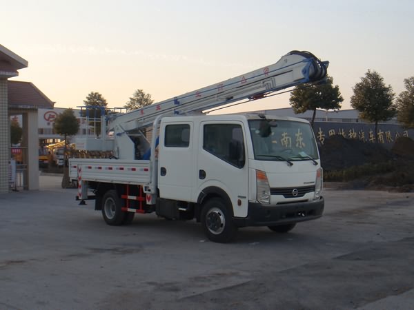 日產(chǎn)12米高空作業(yè)車(chē)(國四)