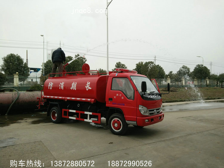 4噸多功能消防車(chē)(消防灑水車(chē))