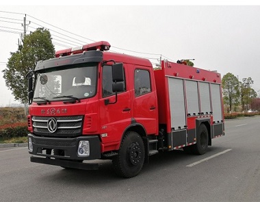 國六東風(fēng)5.5噸水罐消防車(chē)