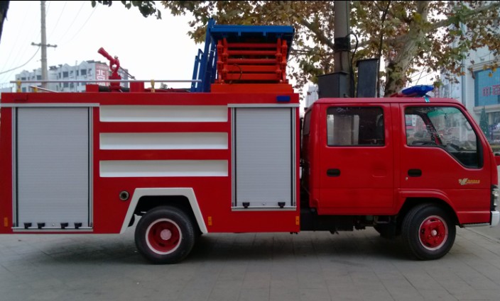 慶鈴消防車(chē)帶升降平臺