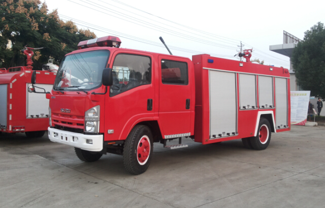 慶鈴5噸水罐消防車(chē)